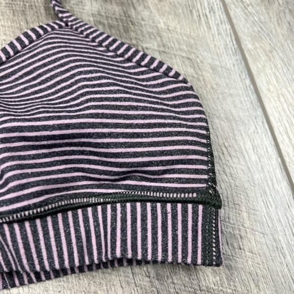 Lululemon Purple Stripe Sports Bra - Picture 4 of 13